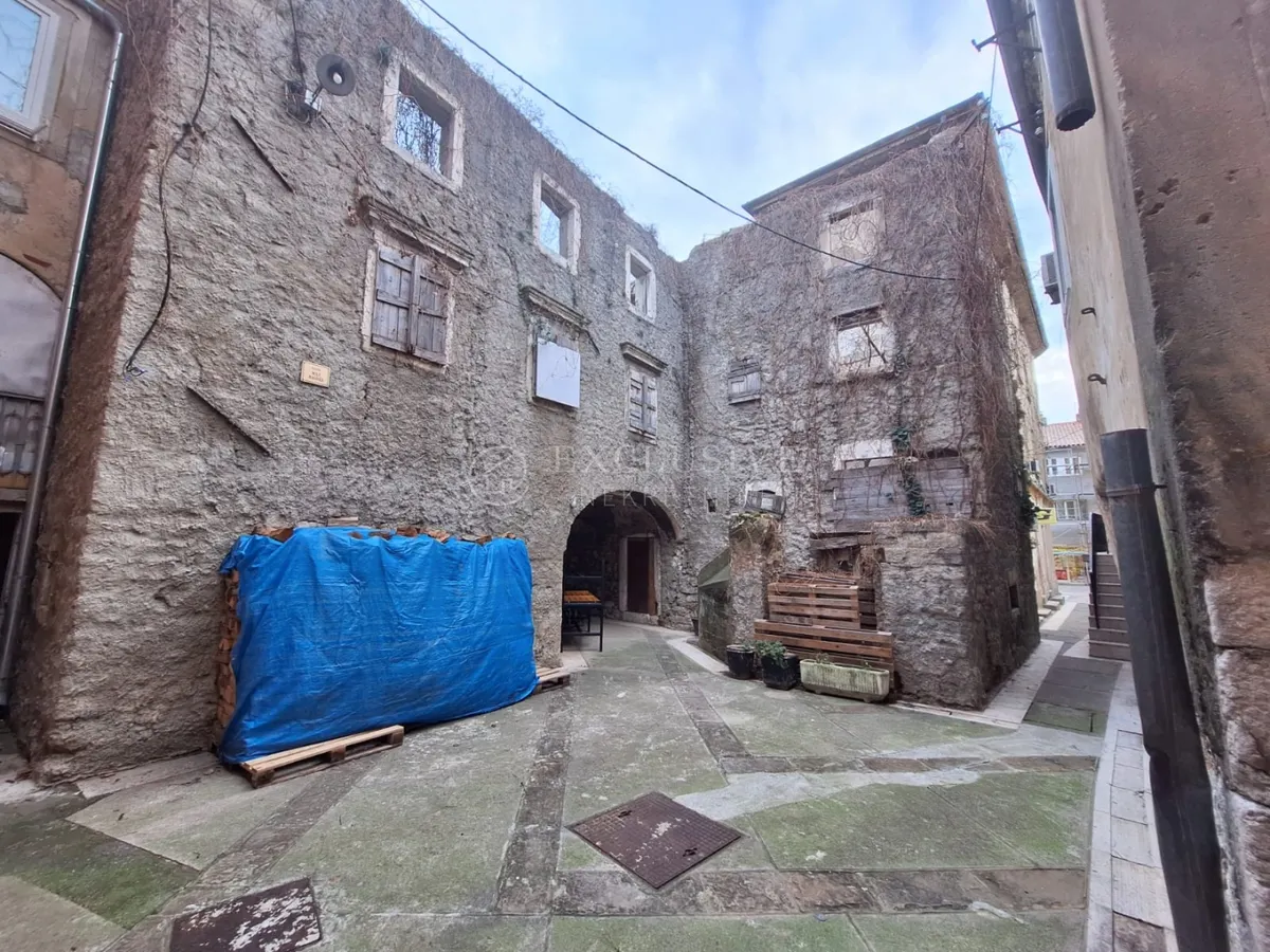 House - Senj, 450m2