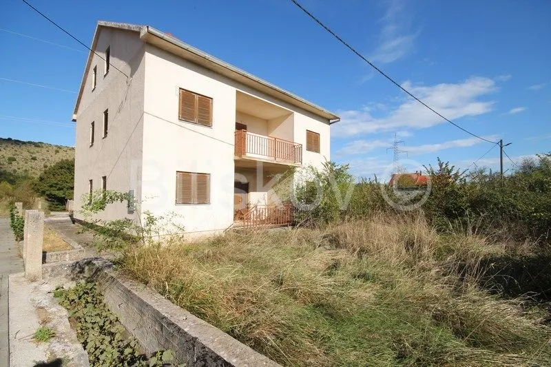 Kuća - Drniš, 264m2