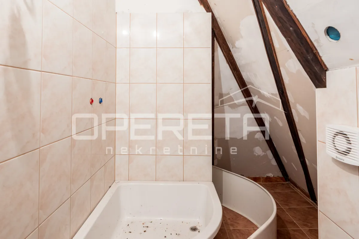 Kuća - Juraja Ćuka, Popovača, Popovača, 150m2