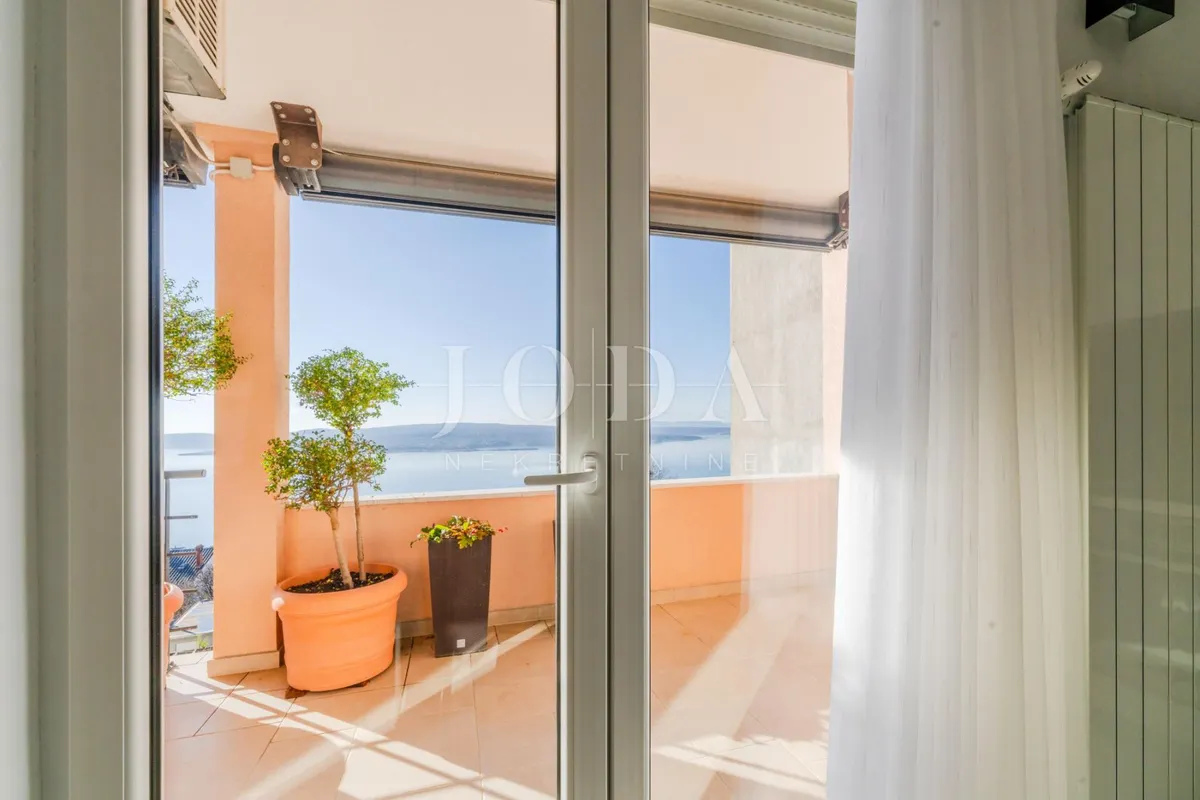 House - Crikvenica, 280m2