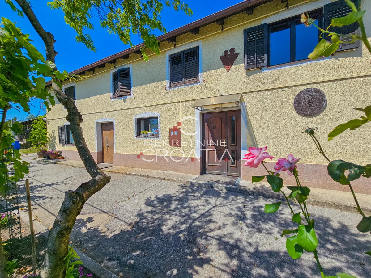 House - Donja Voća, 700m2
