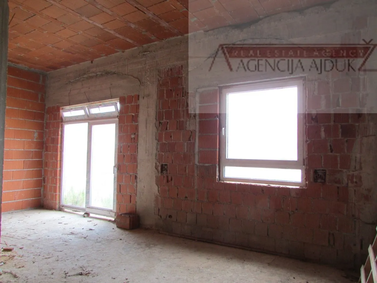 Kuća - Seget, 410m2