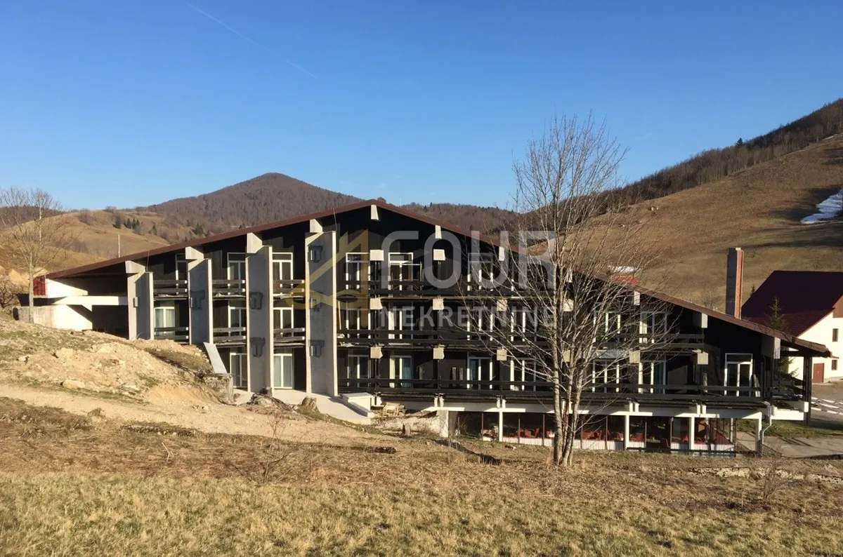 Poslovni Prostor - Mrkopalj, 2218m2