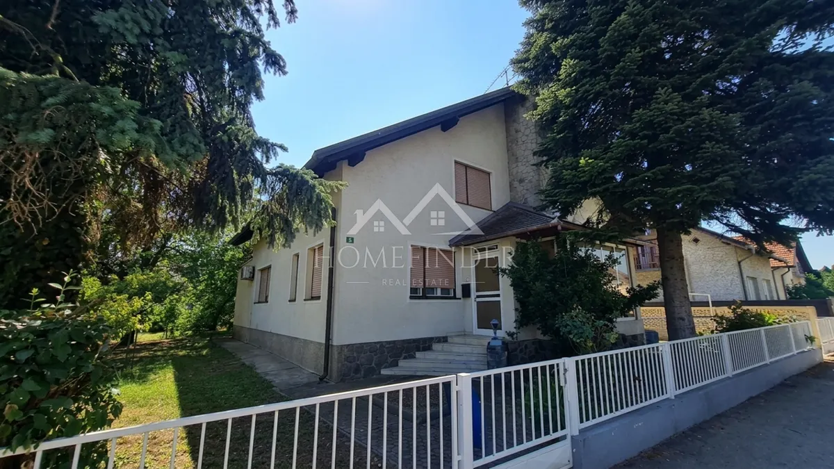 House - Koprivnica, 220m2