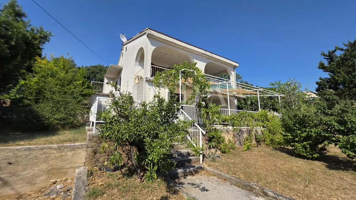 Kuća - Novi Vinodolski, 200m2