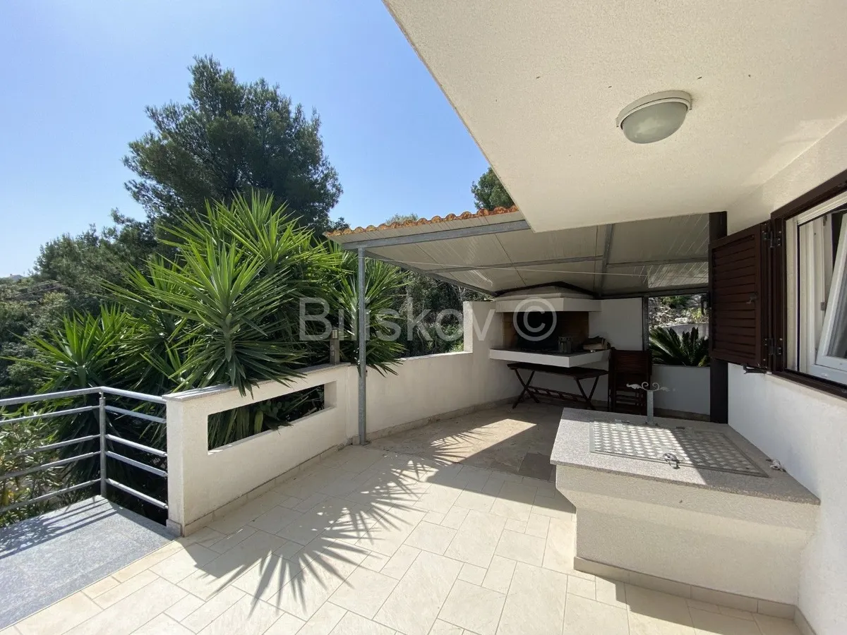 Kuća - Trogir - Okolica, 400m2