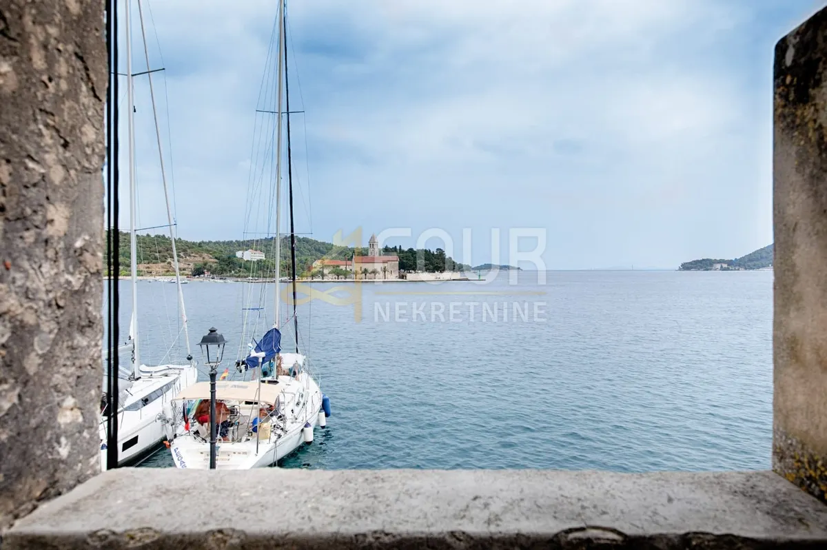 Stan - Vis, 62m2