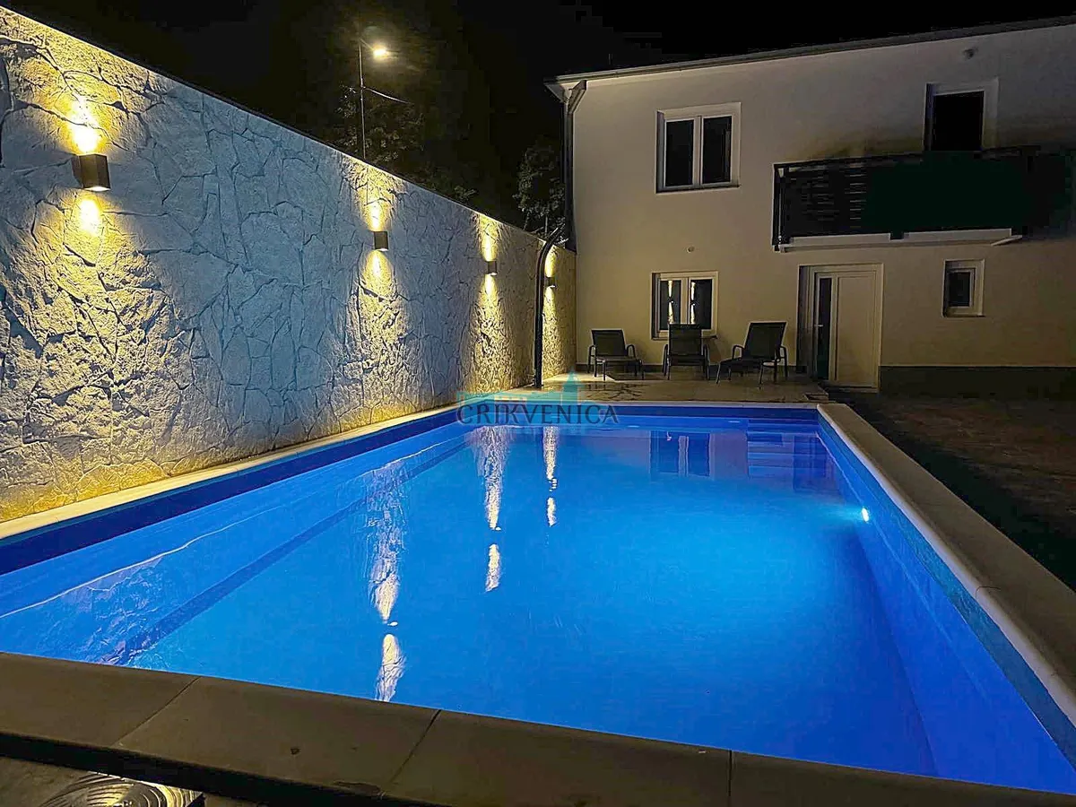 Kuća - Vinodolska Općina, 150m2
