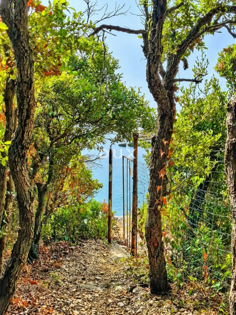 Zemljište - Marčana, 330m2