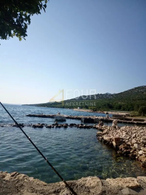 Zemljište - Starigrad, 1118m2