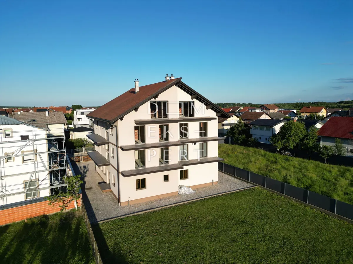 Kuća - Sesvete, 600m2