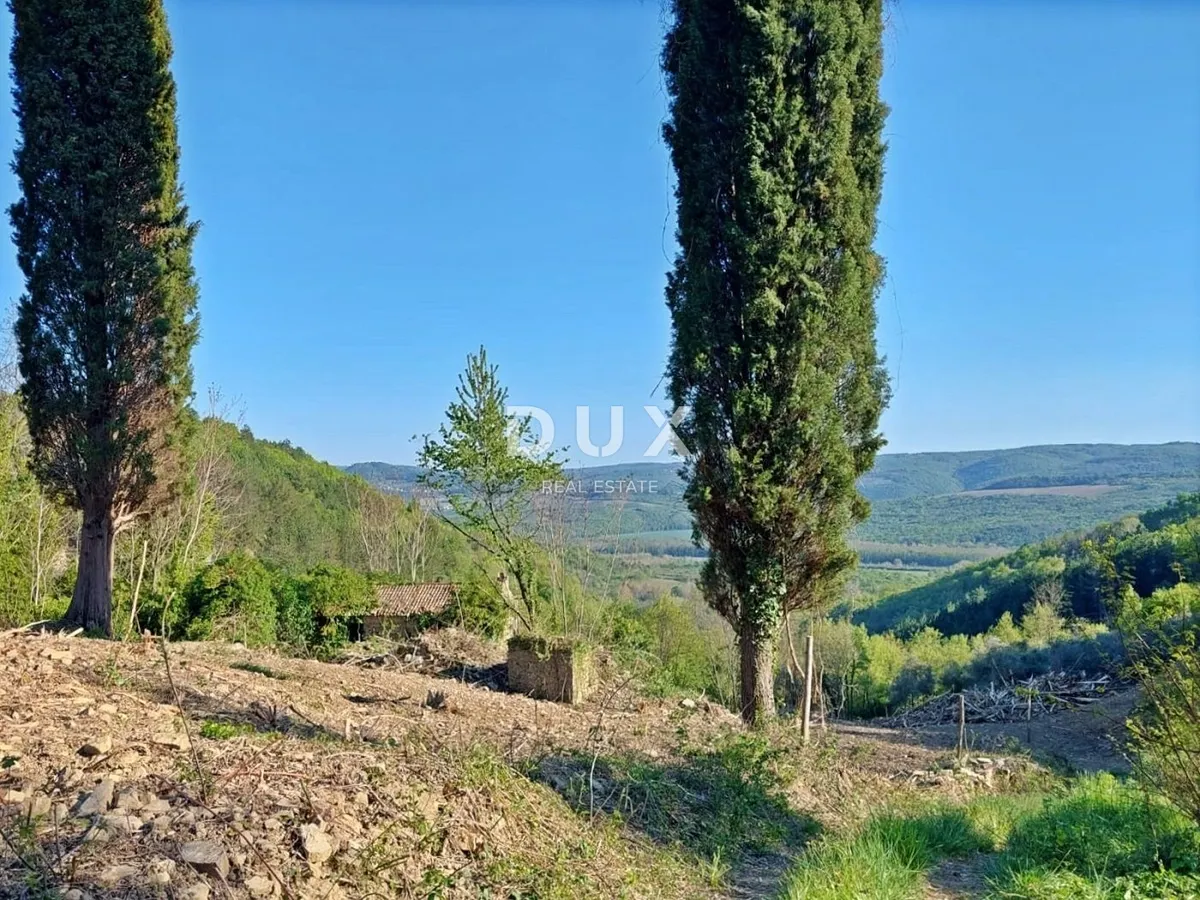 Kuća - Grožnjan, 260m2