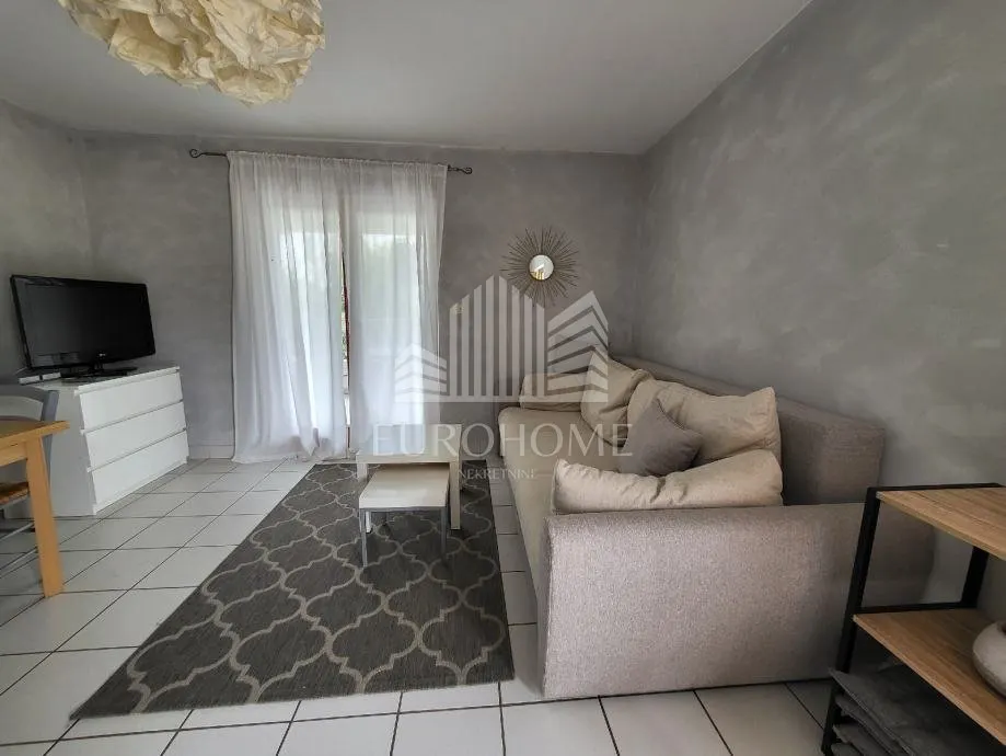 Kuća - Omišalj, 360m2