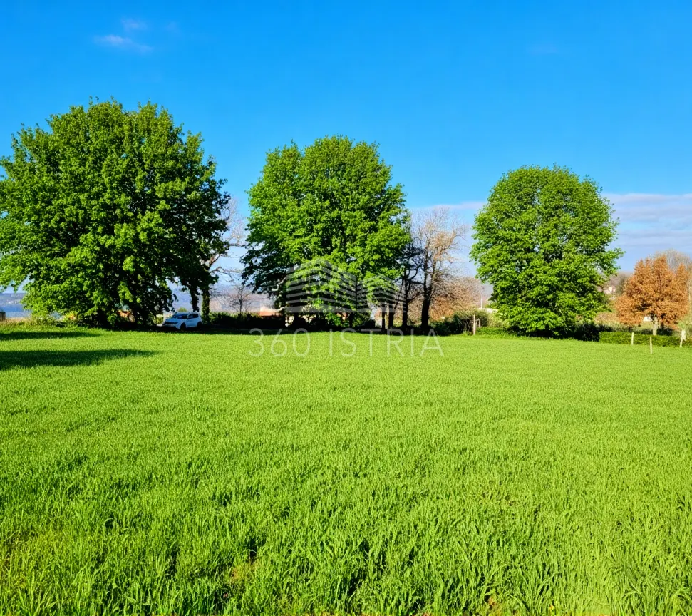 Zemljište - Vižinada, 940m2