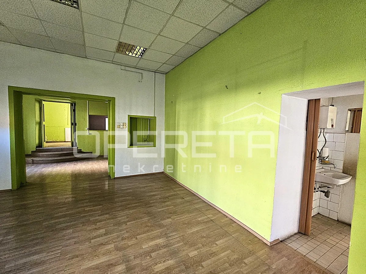 Poslovni Prostor - Ulica kneza Braninira, Kaštela, Kaštela, 150m2