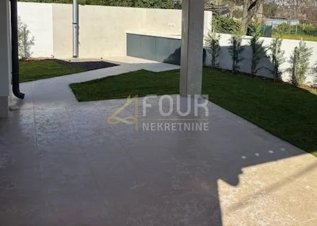 Kuća - Bale, 78m2