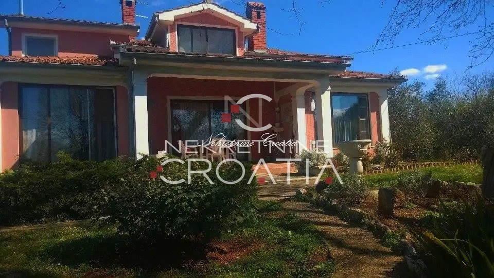Kuća - Poreč, 450m2