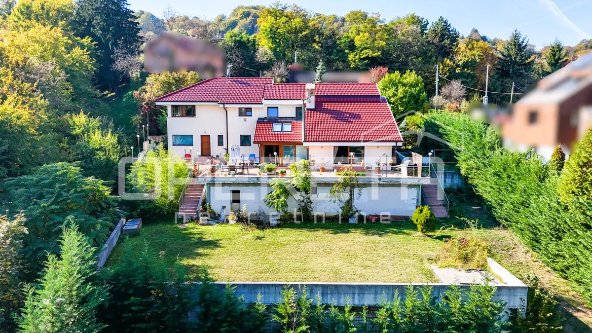 Kuća - Mala Jazbina, Lug Samoborski, Samobor-okolica, 400m2