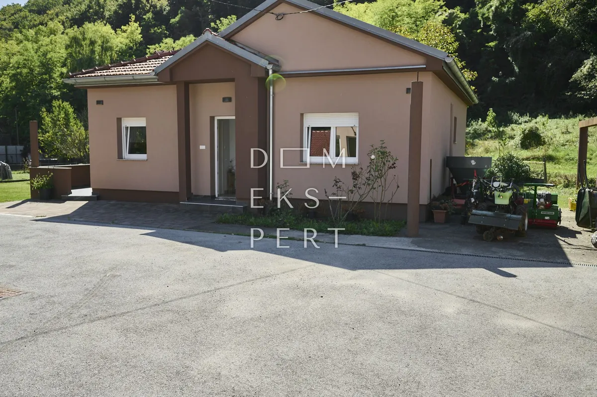 Kuća - Sesvete, 80m2