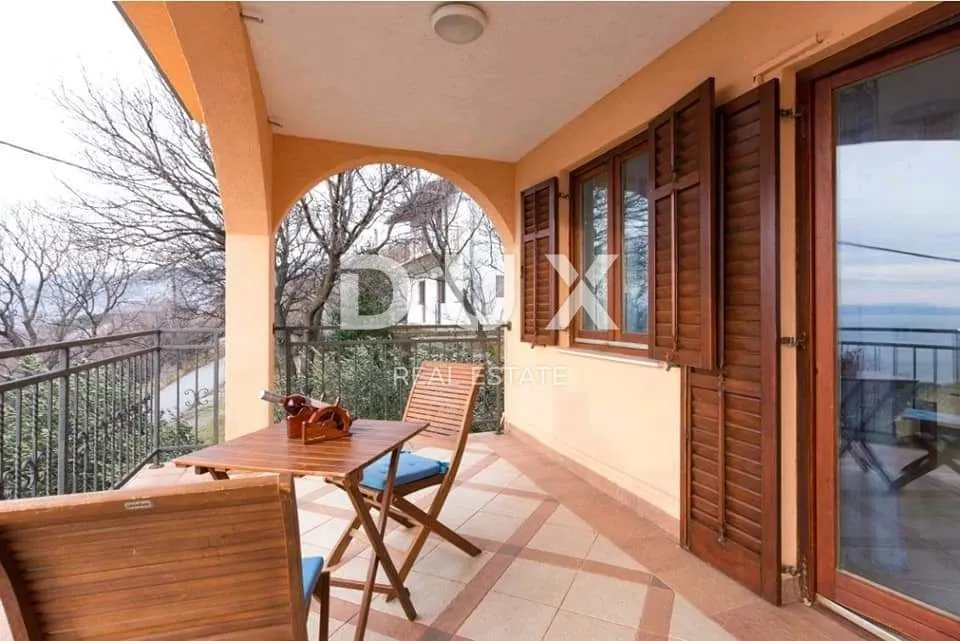 Kuća - Novi Vinodolski, 220m2