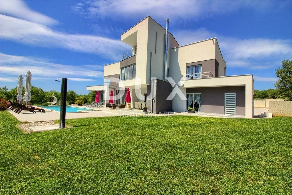 Kuća - Marčana, 240m2