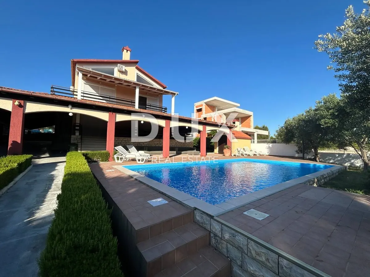 Kuća - Zadar, 400m2