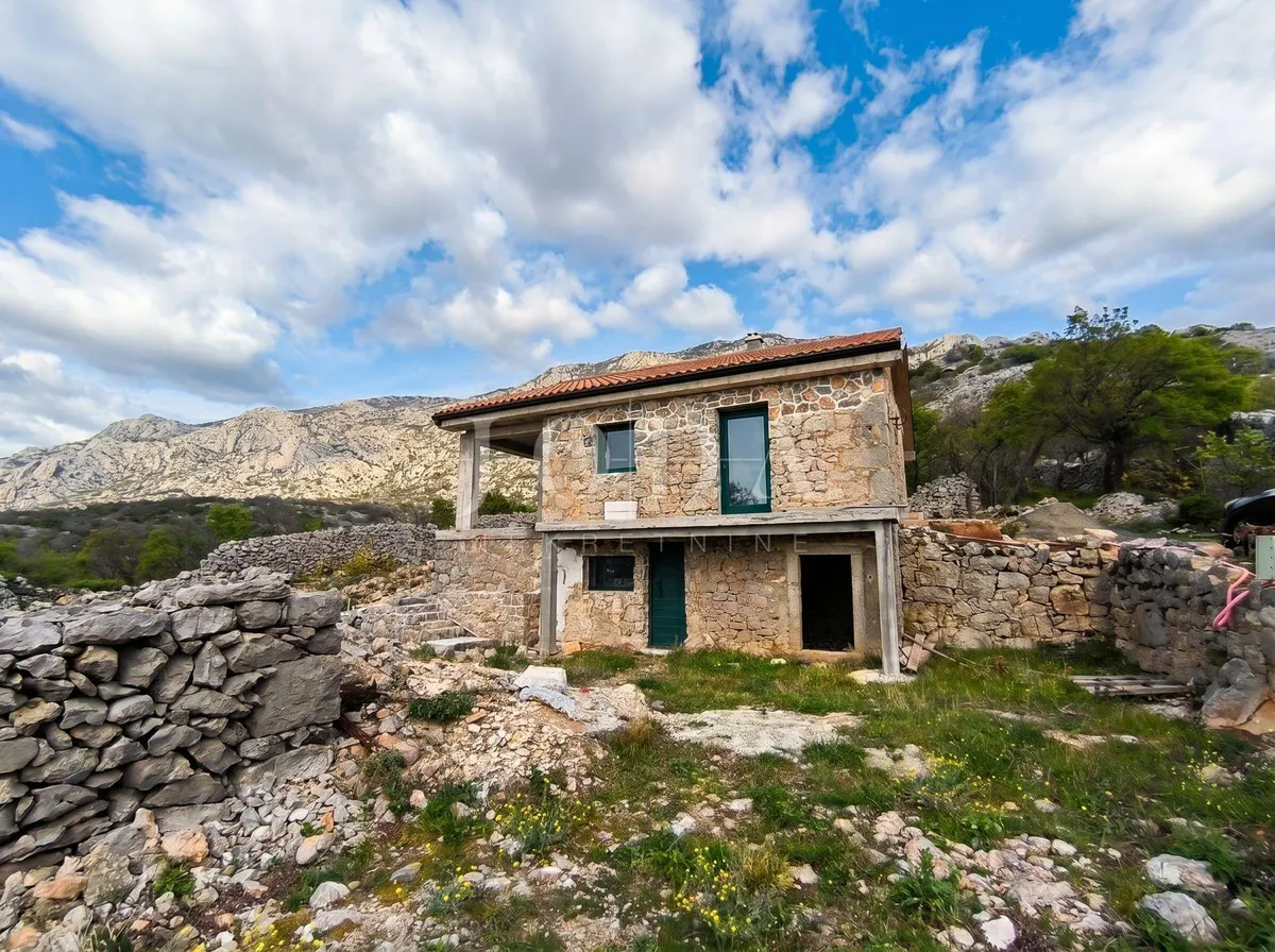 House - Senj, 102.78m2