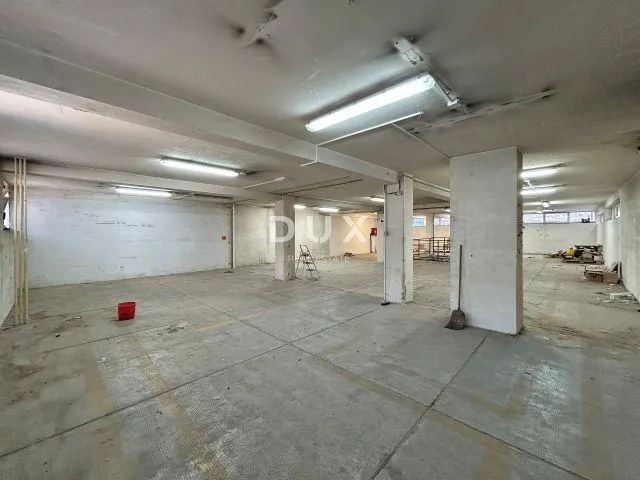 Poslovni Prostor - Rijeka, 1200m2
