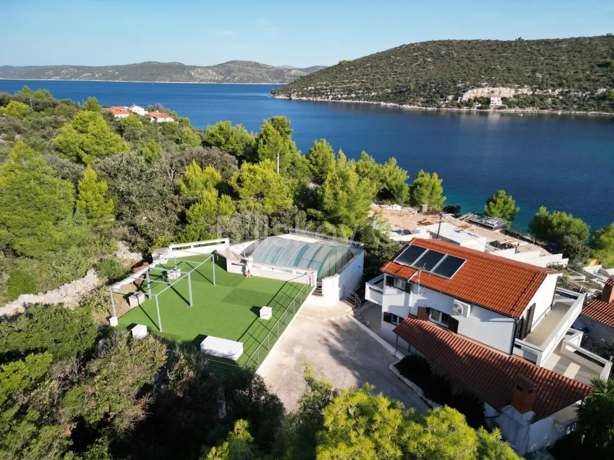 Kuća - Trogir - Okolica, 400m2