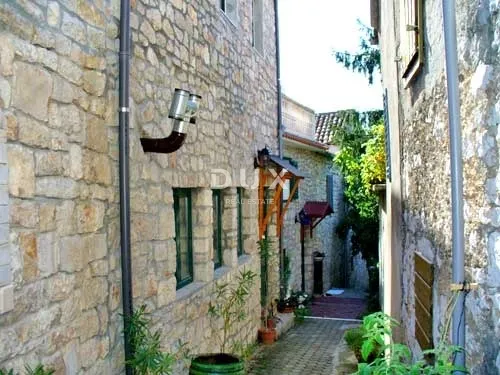 Kuća - Tisno, 118m2