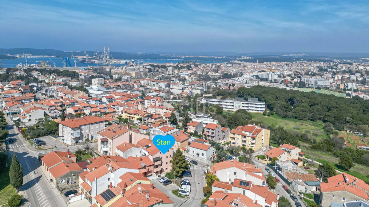 Apartment - HEININGEROVA ULICA, Vidikovac, Pula, 83.2m2