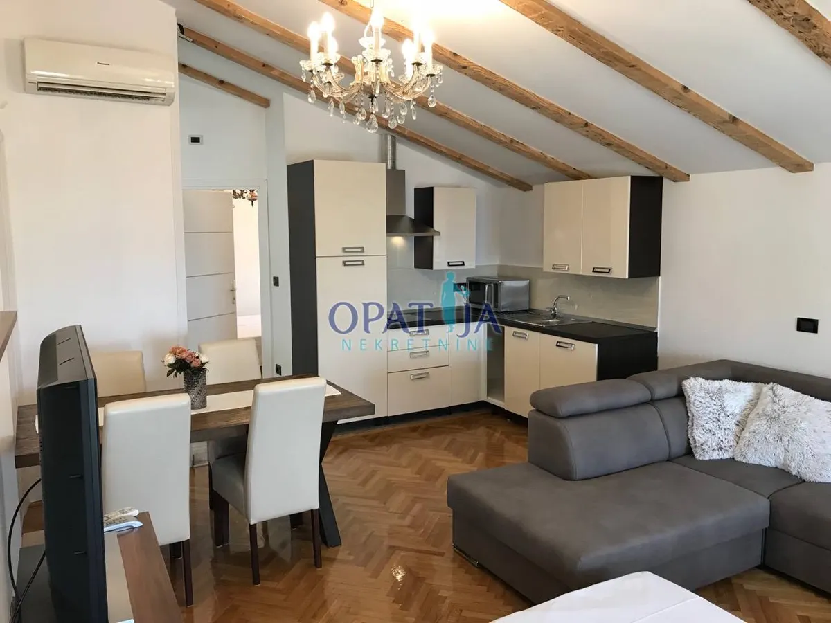 Stan - Opatija, 65.41m2