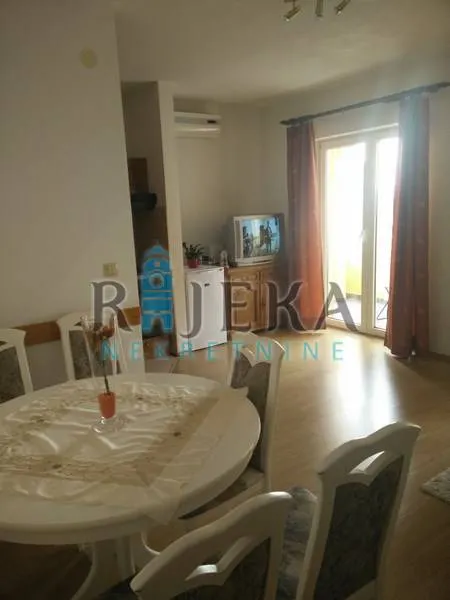 Kuća - Novi Vinodolski, 430m2