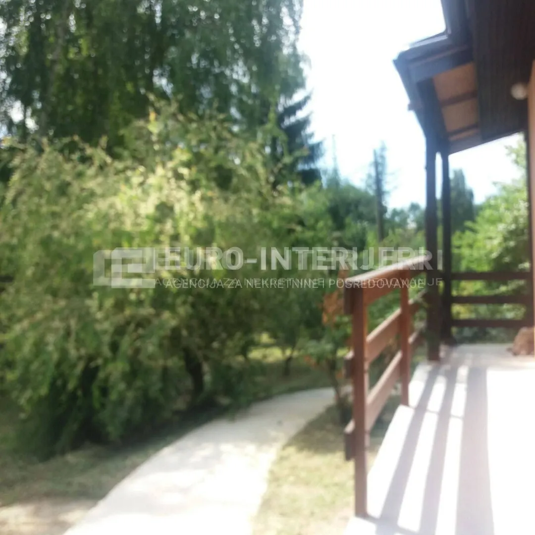 Kuća - Podgarić, 25m2