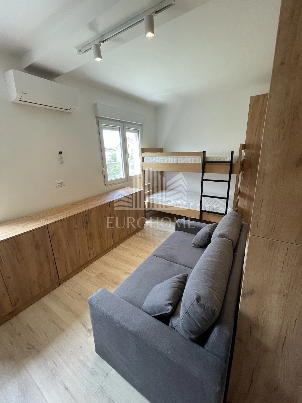 Kuća - Kaštela, 350m2