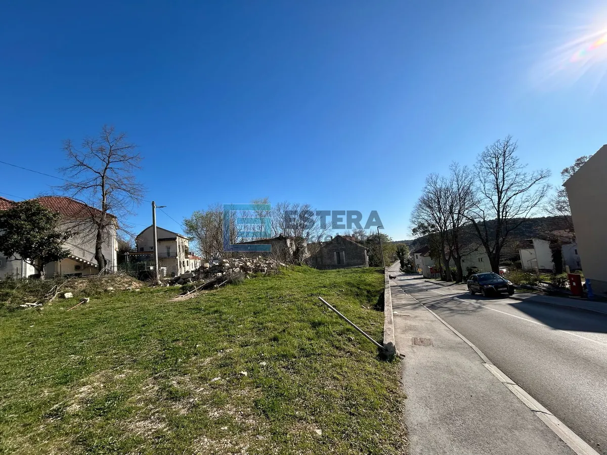 Zemljište - Benkovac, 860m2