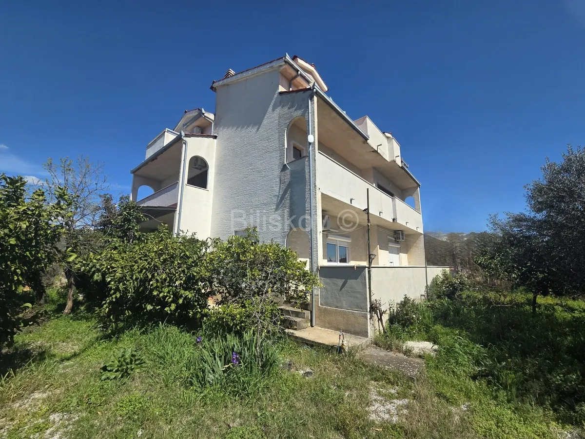 Kuća - Kaštela, 370m2