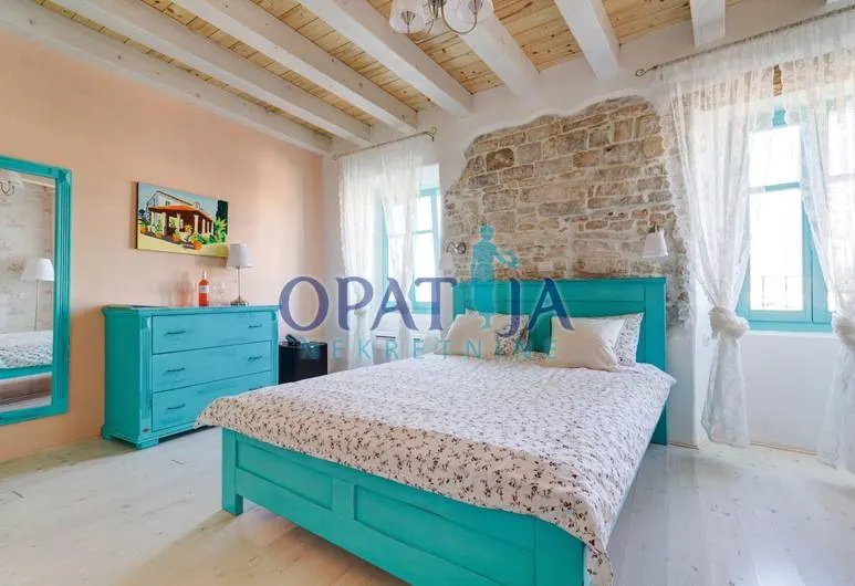 Poslovni Prostor - Fažana, 234m2