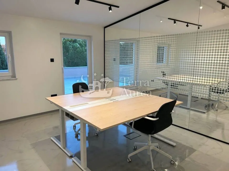 Commercial Space - Krk, 75m2