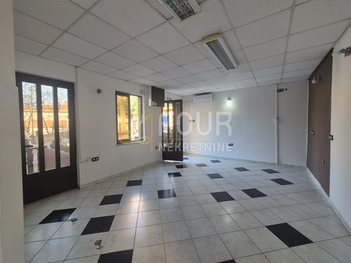 Poslovni Prostor - Rijeka, 30m2