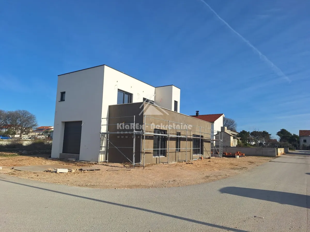 Kuća - Vodice, 176.4m2