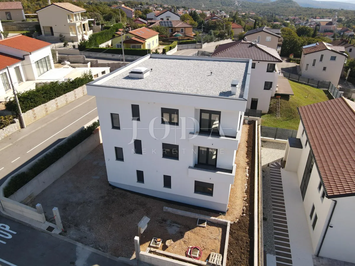 House - Bakar, 334m2