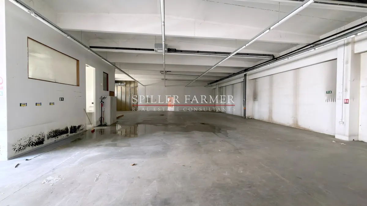 Poslovni Prostor - Žitnjak, Zagreb, 1090m2