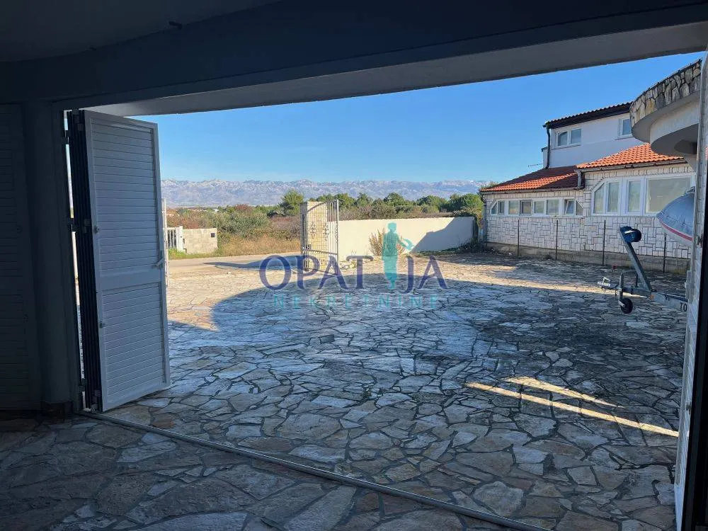 Kuća - Vir, 185m2