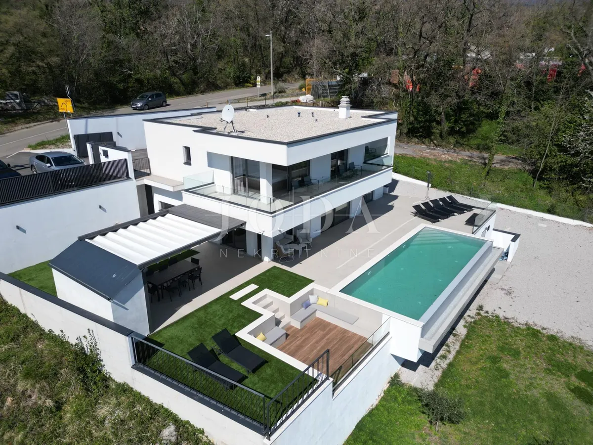 House - Lovran, 220m2