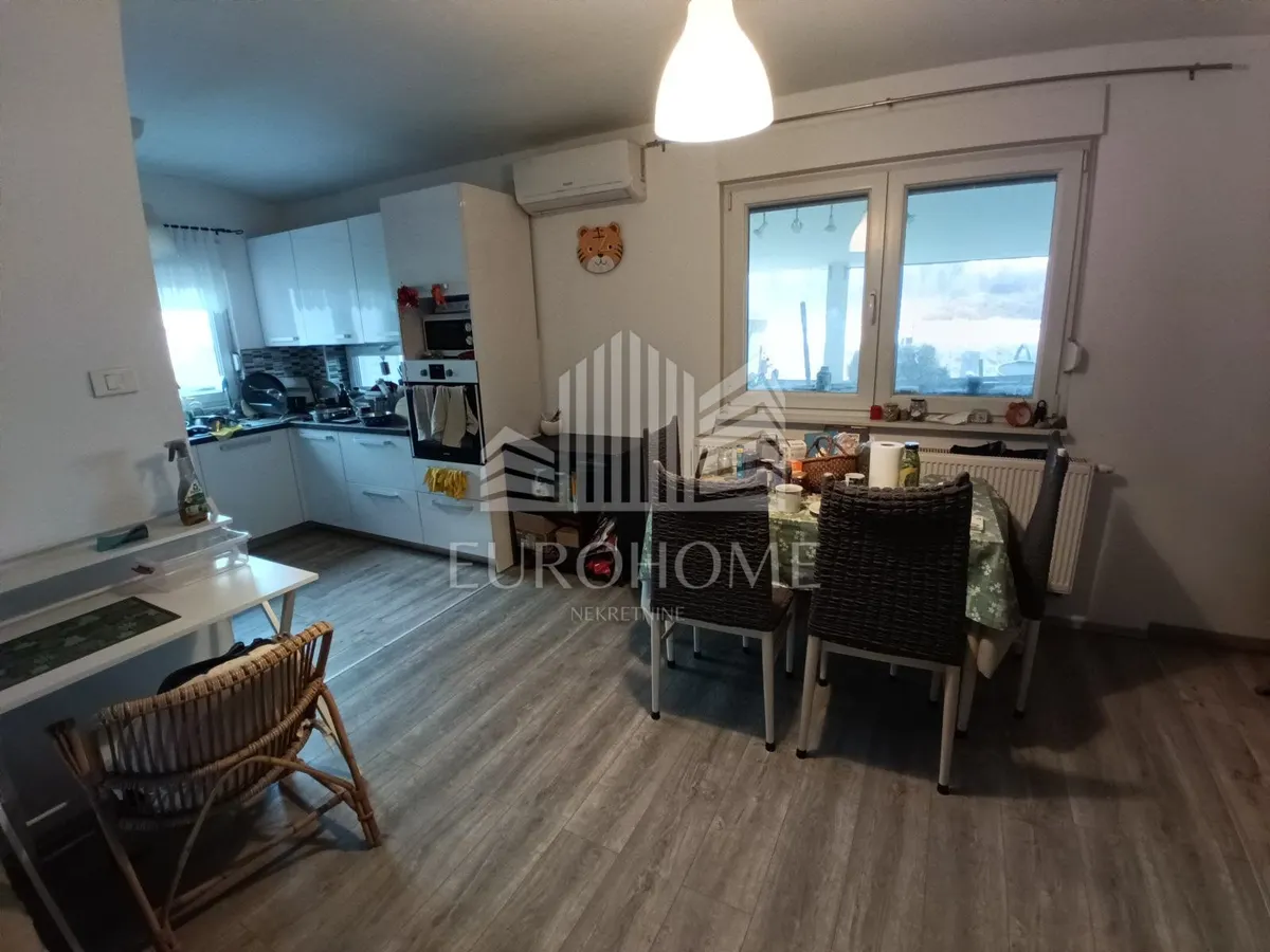 House - Dugo Selo - Okolica, 171m2
