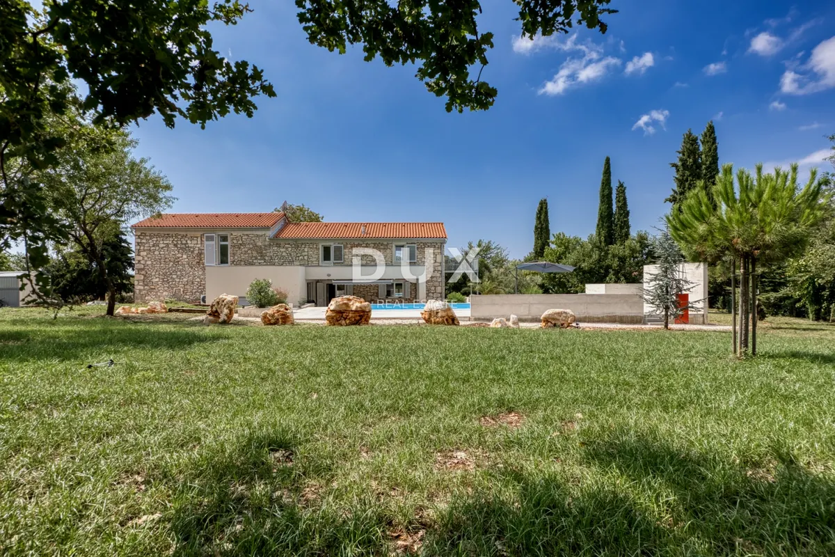House - Poreč, 332m2