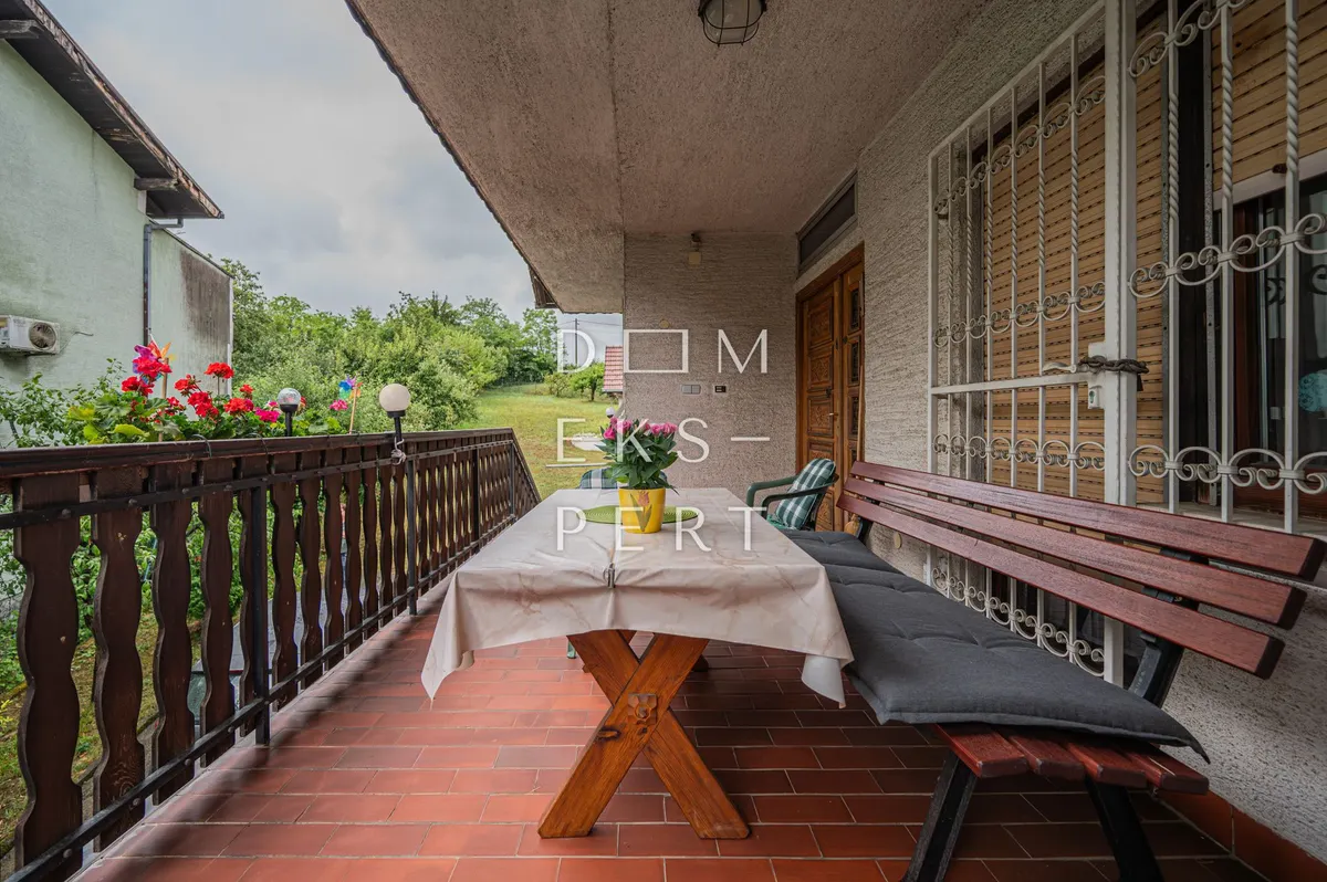 House - Sveti Ivan Zelina, 240m2