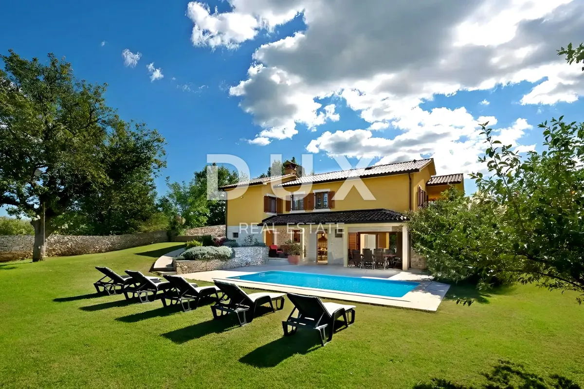 Kuća - Labin, 156.95m2