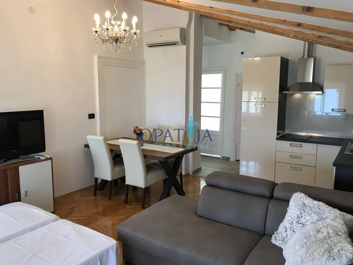 Stan - Opatija, 65.41m2